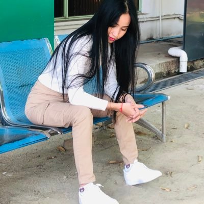 Profile Picture of Wai Wai Zaw Oo (@WaiWaiZawOo1) on Twitter