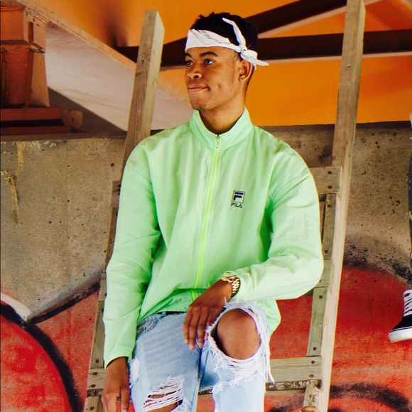 Profile Picture of Chaz Richardson (@chaz6260) on Poshmark