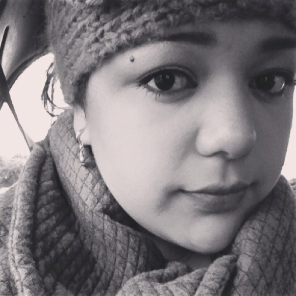 Profile Picture of Karmina Ruiz (@karmina7) on Poshmark
