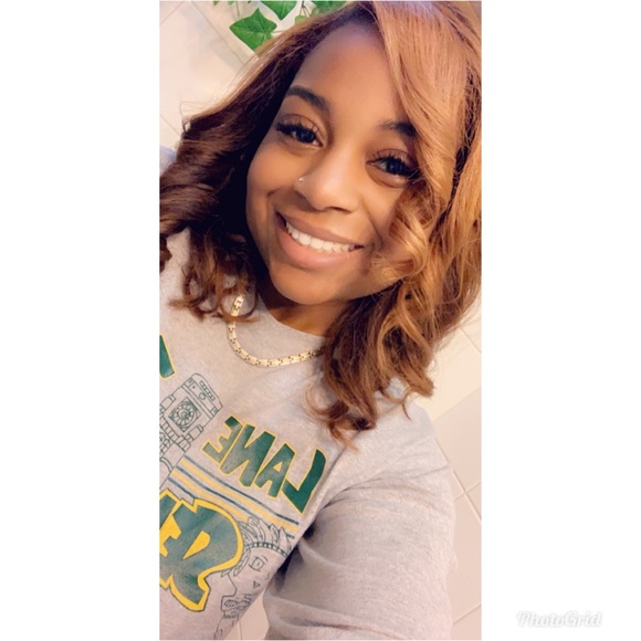 Profile Picture of Sherrelle Alcorn (@sdalcorn) on Poshmark