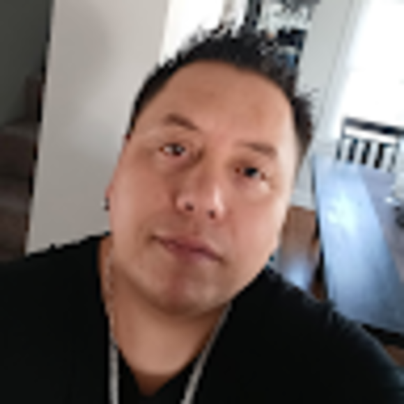 Profile Picture of Jonathan Velazquez (@jonathanvela351) on Poshmark