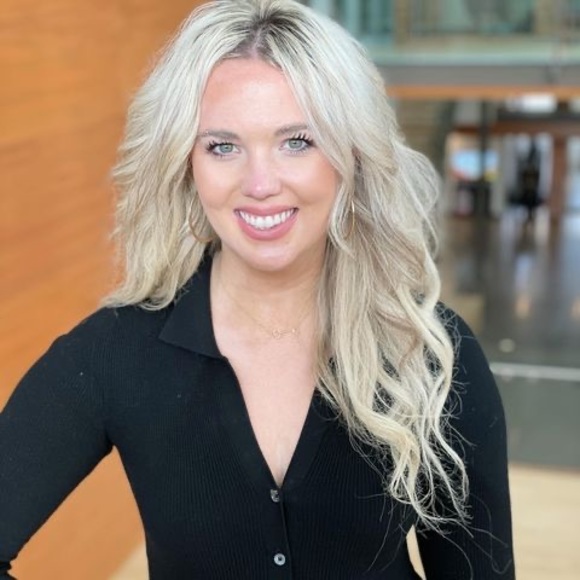 Profile Picture of Katelynn Mcgovern (@katelynnmcgover) on Poshmark