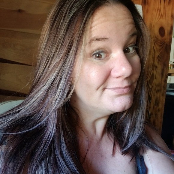 Profile Picture of Jodi Parsons (@jjp1977) on Poshmark