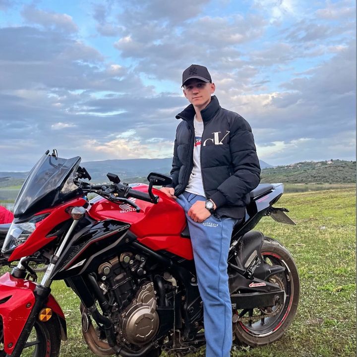 Profile Picture of eugen_z (@eugen_z) on Tiktok