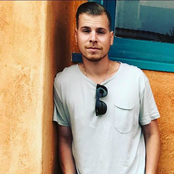 Profile Picture of Jonathan Marks (@jonathanmarks5) on Poshmark