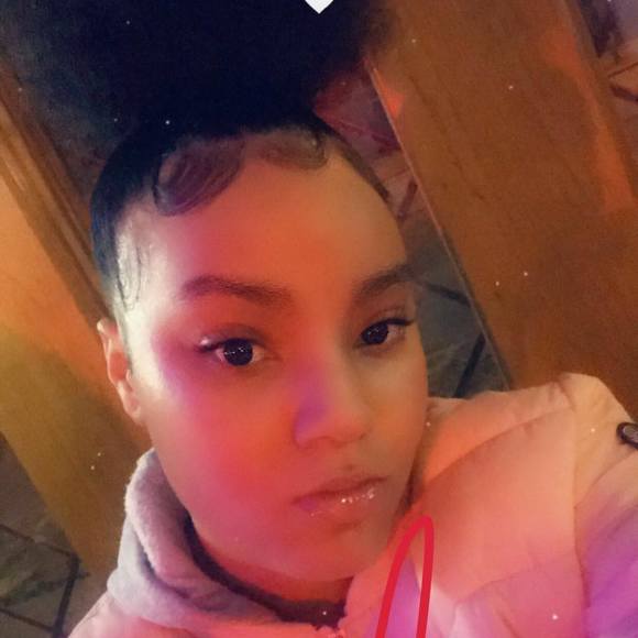 Profile Picture of Kyree Johnson-hicks (@kyreejohnson09) on Poshmark