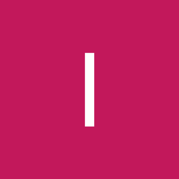 Profile Picture of Lori Mariotti (@lastyle106) on Poshmark