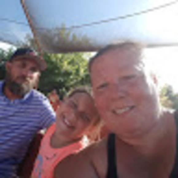 Profile Picture of Brandy Alexander (@audreybella0318) on Poshmark