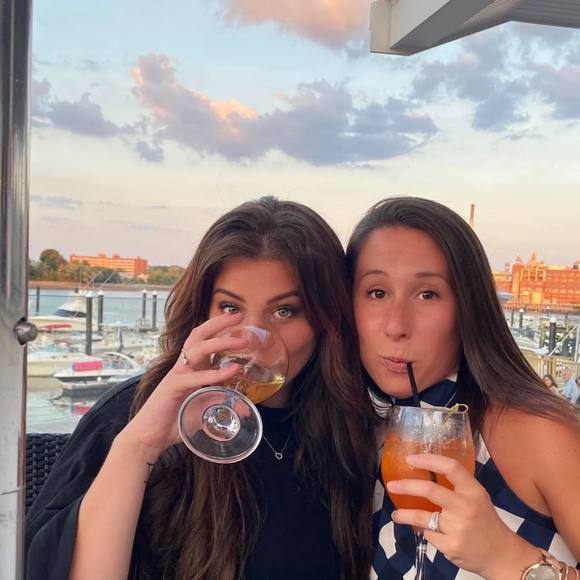 Profile Picture of Bailey Zaccheo (@baileyzzzzzz) on Poshmark