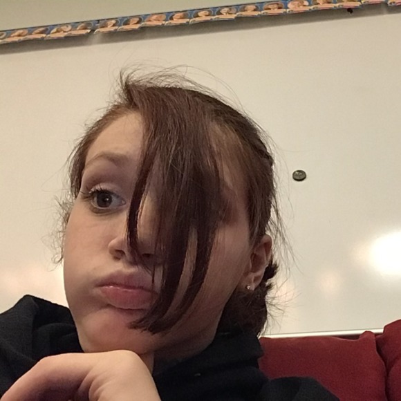 Profile Picture of Isabella Isgriggs (@maria104381) on Poshmark