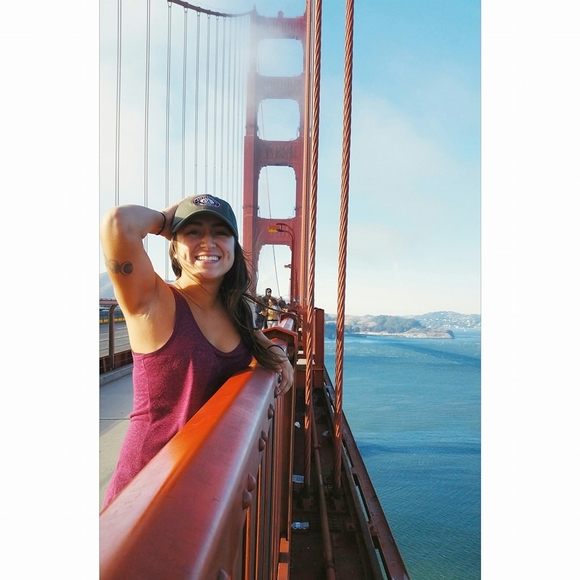 Itzel Castro - Poshmark Profile Picture of Itzel Castro (@itzelcastro) on Poshmark