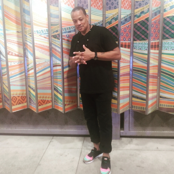 Profile Picture of Danny Westbrooks (@phearblox) on Poshmark