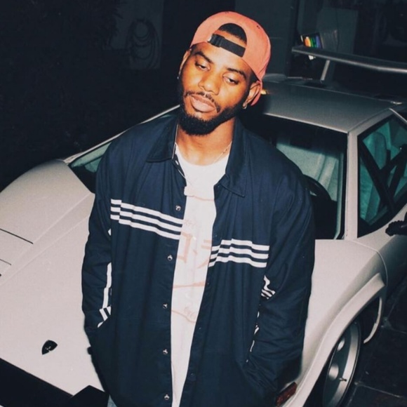 Profile Picture of Andrew Dubeau (@drewdubeau) on Poshmark