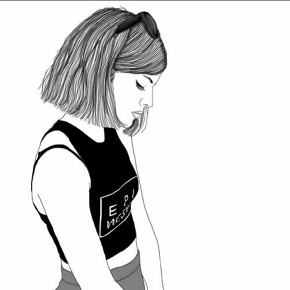 Profile Picture of Rose Neal (@rosiecheeks1970) on Poshmark