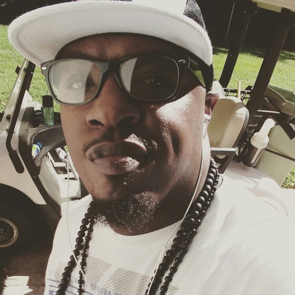 Profile Picture of Karim earl Reed iii (@jewelspolaar215) on Poshmark