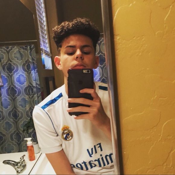 Profile Picture of Jesse Patterson (@jesse219) on Poshmark