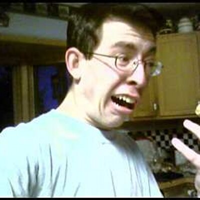 Profile Picture of Sean Stenson (@abluetree) on Twitter