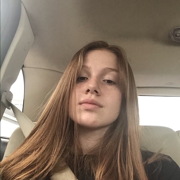 Mary Klemmensen - Poshmark Profile Picture of Mary Klemmensen (@ilovechicken546) on Poshmark