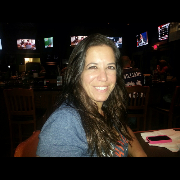 Monique Assal - Poshmark Profile Picture of Monique Assal (@moniqueassal) on Poshmark