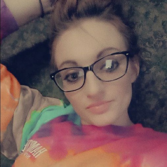 Profile Picture of Justine Neumann (@justine_neumann) on Poshmark