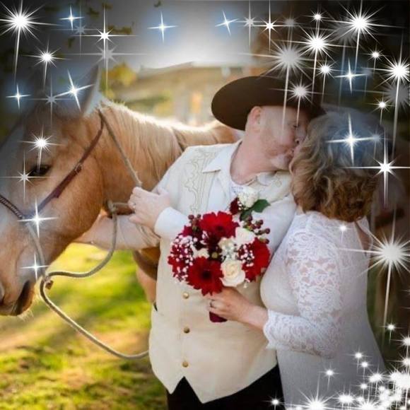 Profile Picture of Jeff Steele (@jeffsteele421) on Poshmark