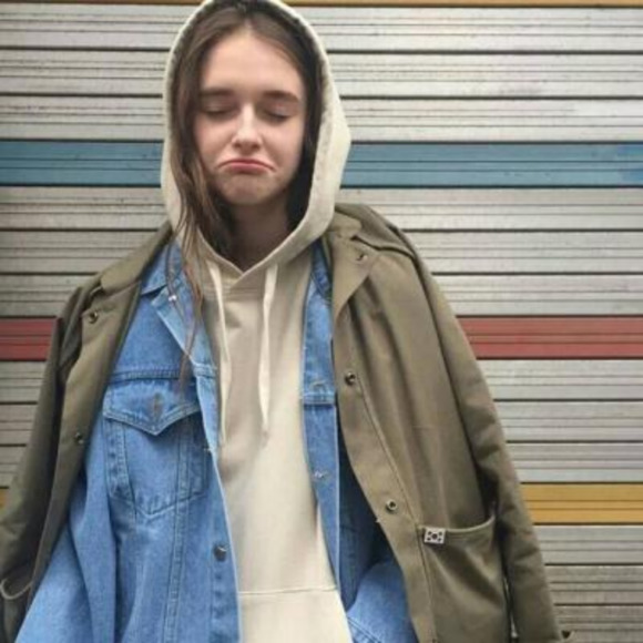 Profile Picture of Adrian Totaro (@terhjcifn598897) on Poshmark