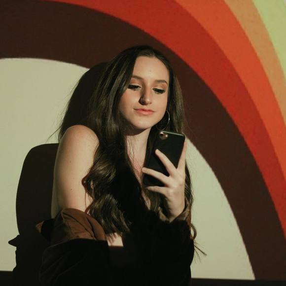 Profile Picture of Zoey Kiritsis (@zoey_kiritsis) on Poshmark