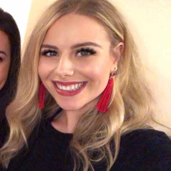 Gabriella Raccuia - Poshmark Profile Picture of Gabriella Raccuia (@graccuia) on Poshmark