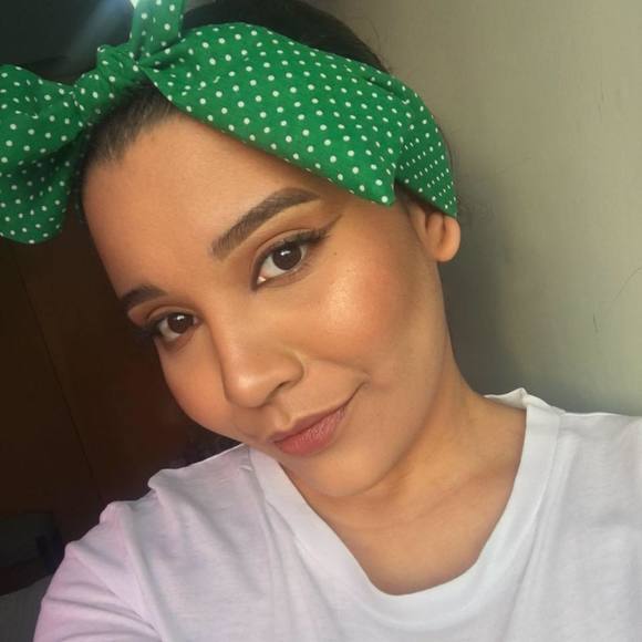 Profile Picture of Daniela Chirinos (@danielachb) on Poshmark