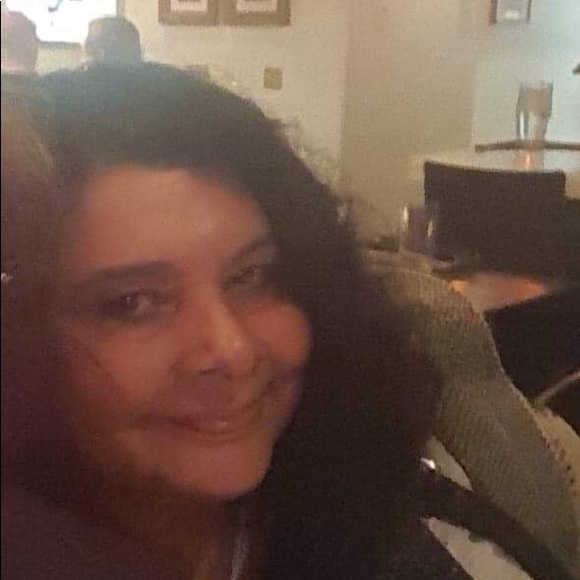 Profile Picture of Ana Commella (@swingana7) on Poshmark