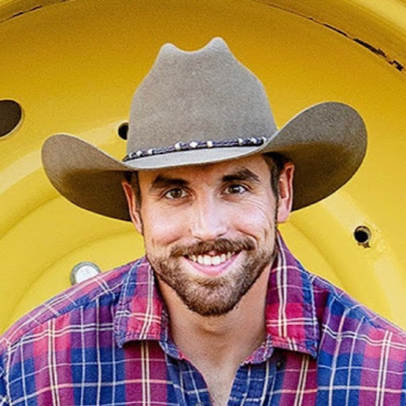 Profile Picture of Matthew Melson (@goarmy657) on Poshmark