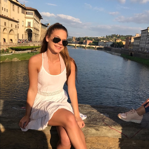 Profile Picture of Ashley Tramonte (@ashleytramonte) on Poshmark