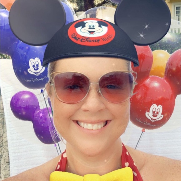 Profile Picture of Allyson Varnedoe (@allyson716) on Poshmark