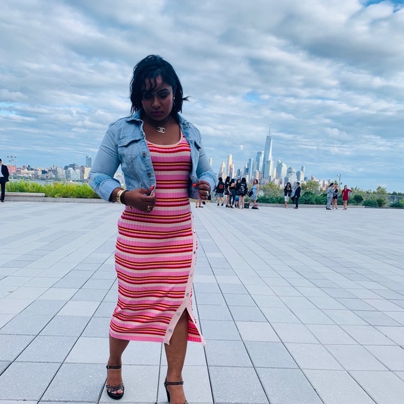 Profile Picture of Malesha Goolcharran (@mgoolcharran) on Poshmark
