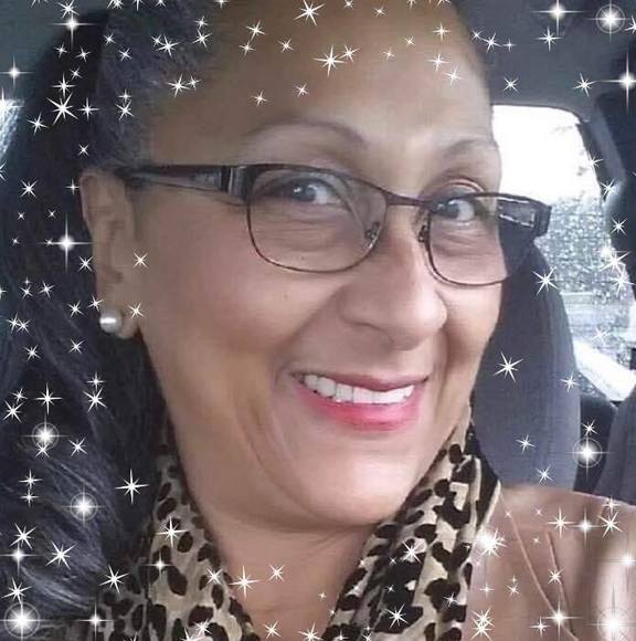 Profile Picture of Julia Fontenot (@juliafontenot) on Poshmark