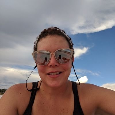 Profile Picture of Lori Vanderhoof (@lorivanderhoof) on Twitter