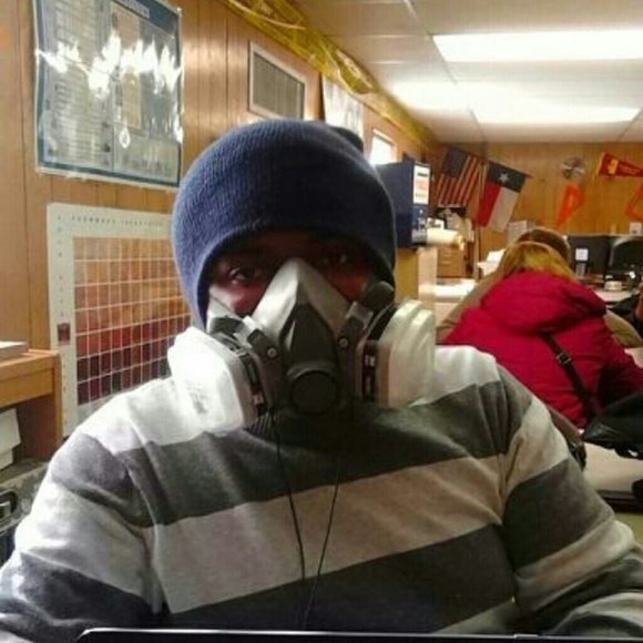 Profile Picture of Joshua Foster (@enigengaru) on Poshmark
