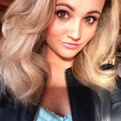 Profile Picture of Arianna Abrams (@AriAbrams3) on Twitter