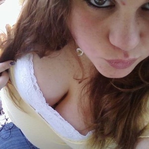 Profile Picture of Kimberly Green (@kimberlyloveakajam) on Myspace