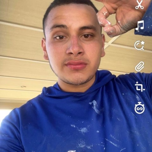 Profile Picture of Trujillo Trujillo (@trujillotruj717) on Poshmark