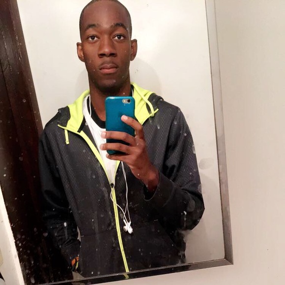 Profile Picture of Peter ralph Severe (@peet7) on Poshmark