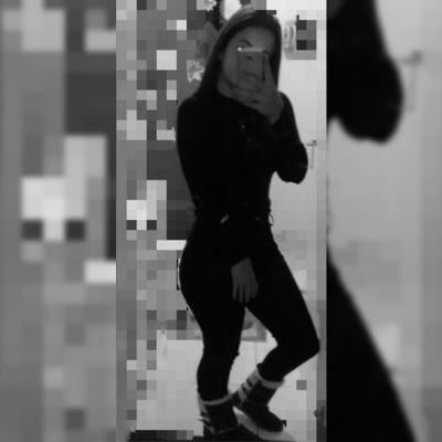 Profile Picture of Amanda Varella (@AmandaVarella7) on Twitter