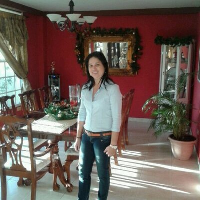 Profile Picture of Bianka Almanza (@AlmanzaBianka) on Twitter