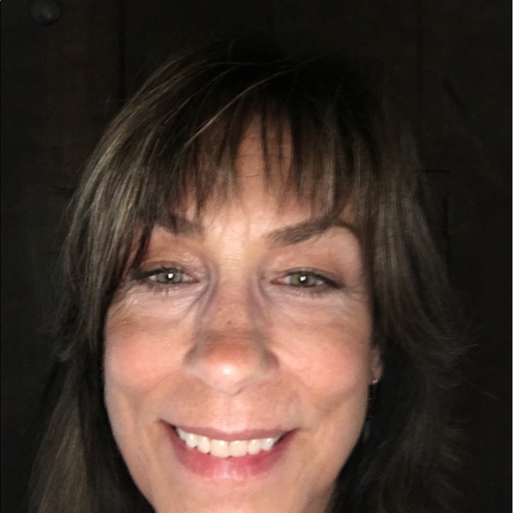 Susan Papulias - Poshmark Profile Picture of Susan Papulias (@jerseylass) on Poshmark