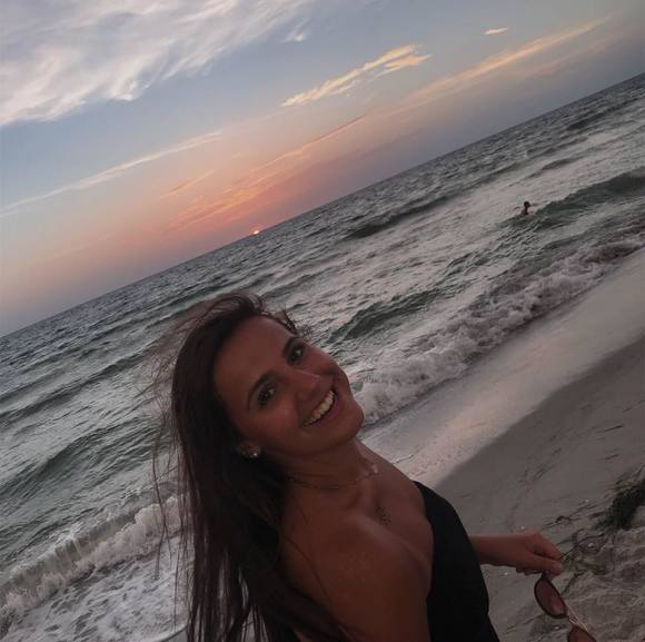 Profile Picture of Kerrigan Link (@kerrigan_link) on Poshmark