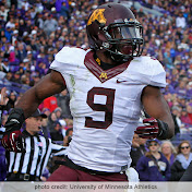 Profile Picture of James Manuel (@IWroteTheManuel) on Youtube