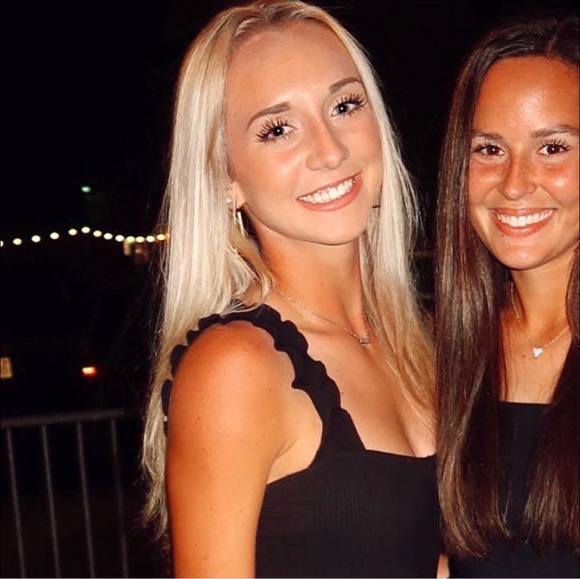 Profile Picture of Mayson Jaindl (@maysonjaindl4) on Poshmark