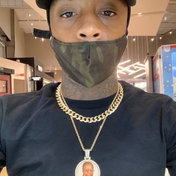 Profile Picture of Bryan Brown (@b_brown1926) on Poshmark