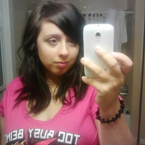 Profile Picture of Jessica Lykins (@logowannabe) on Myspace