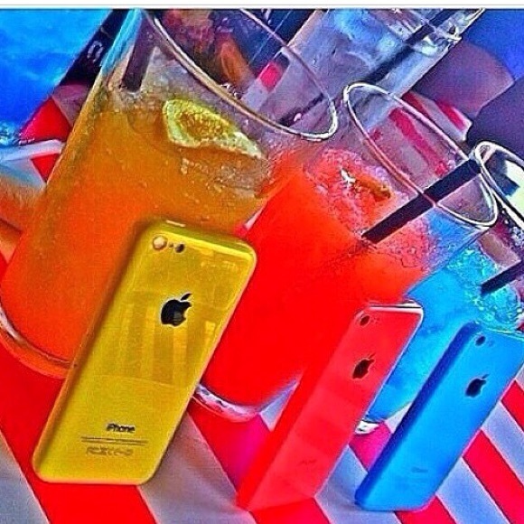 Profile Picture of Richard Grant (@richgran23) on Poshmark